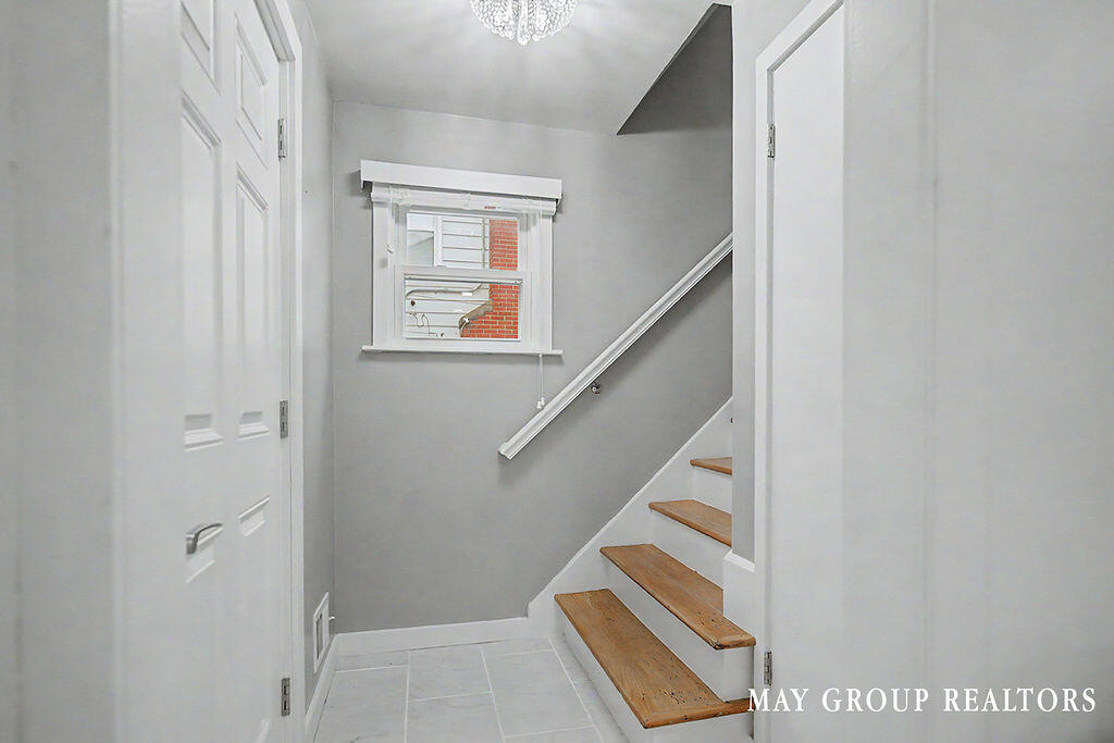 347 Spruce Street SE