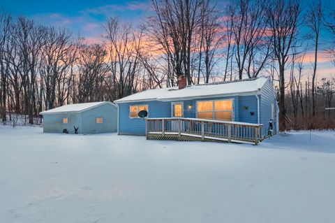 36259 Mill Lake Road Bloomingdale Township MI 49055