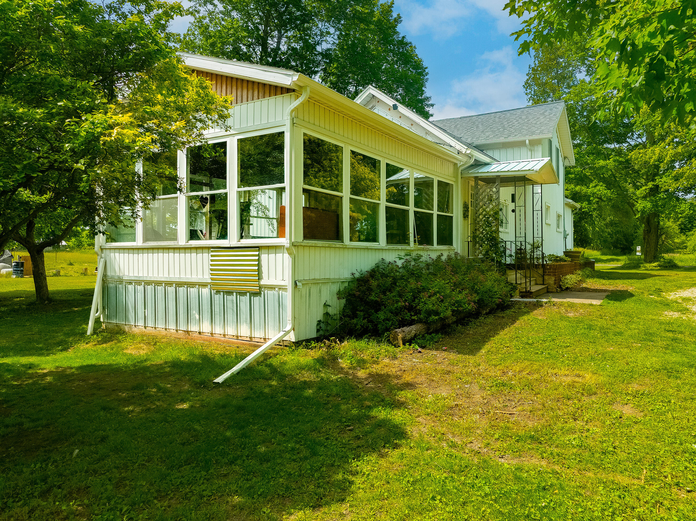 7369 W Grant Road
