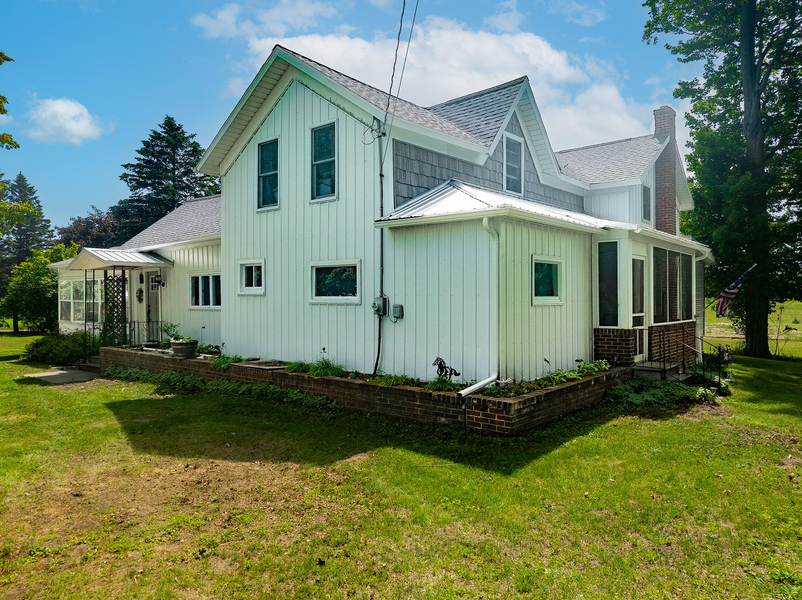 7369 W Grant Road