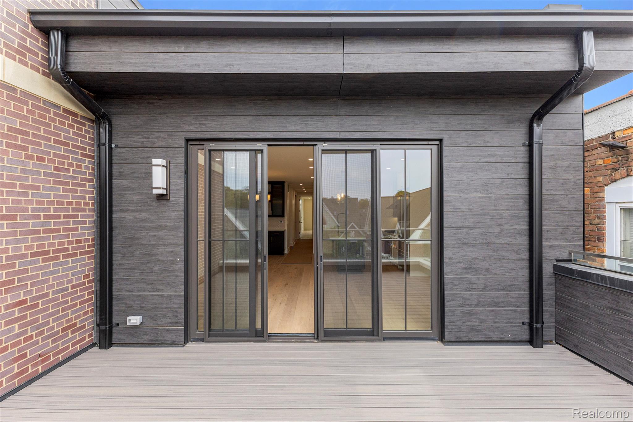 156 N Center Unit 303