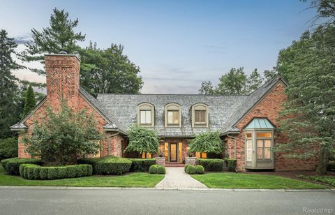 1537 Ashford Lane Birmingham City MI 48009
