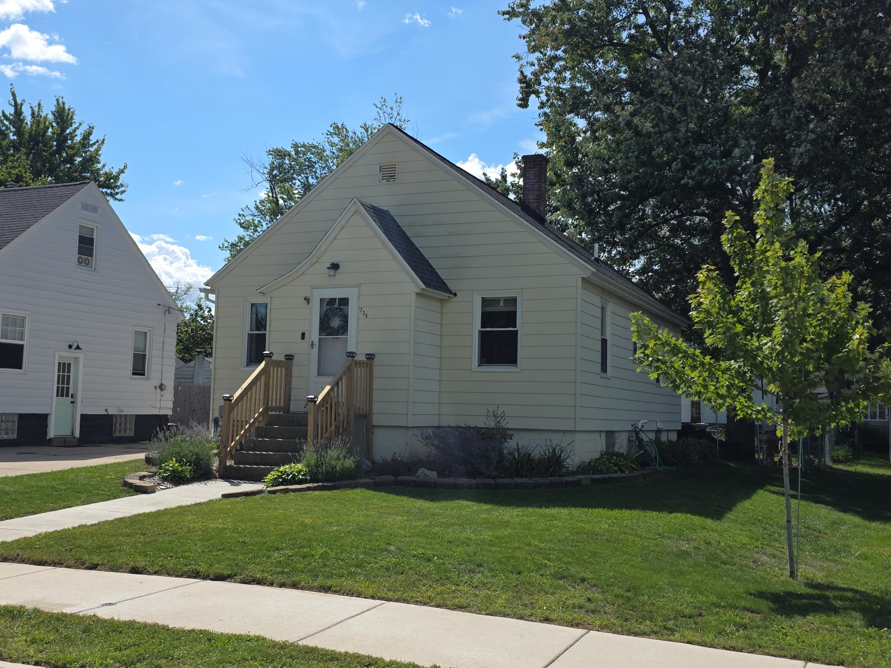 734 Plainfield Avenue
