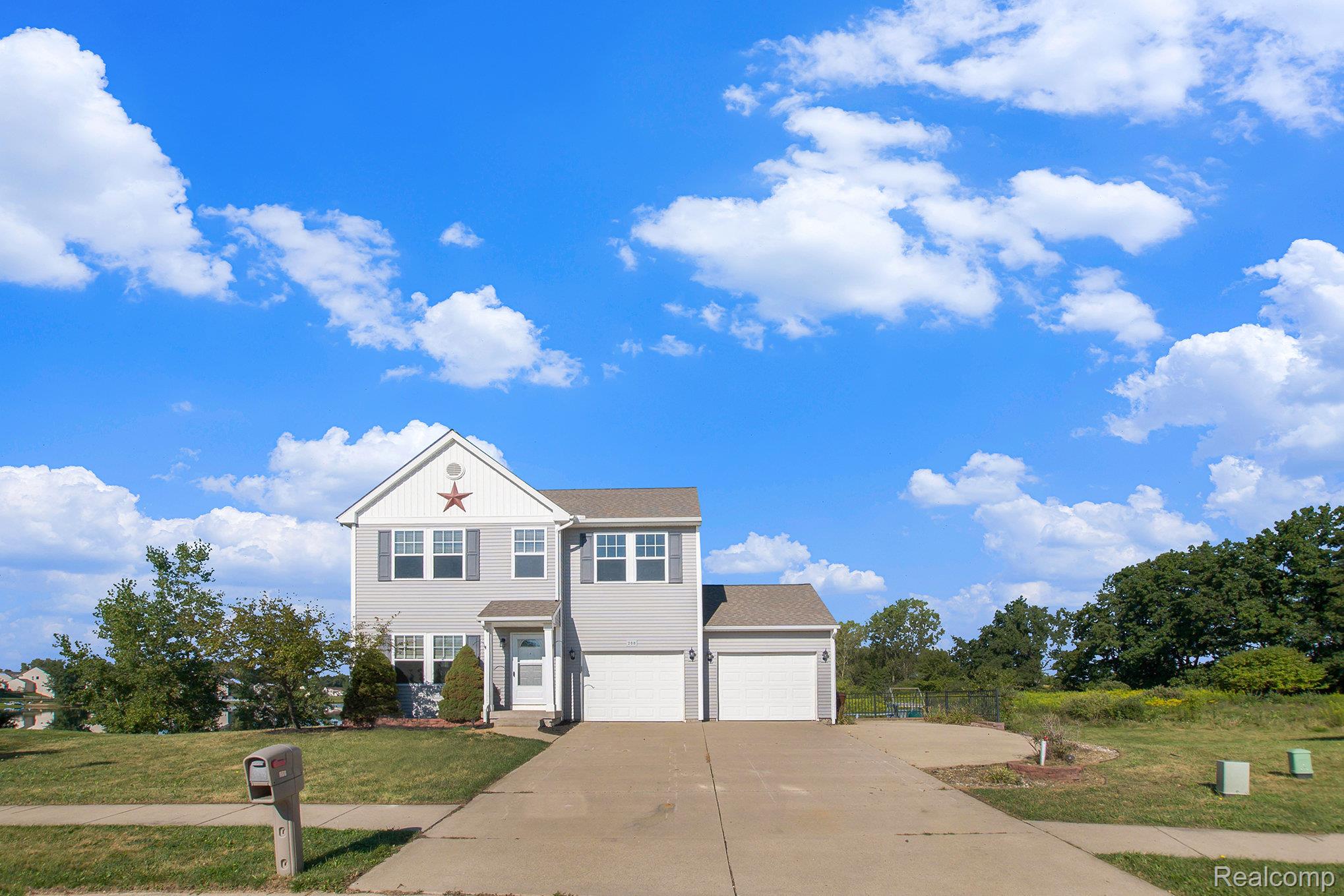 200 Lake Ridge Drive