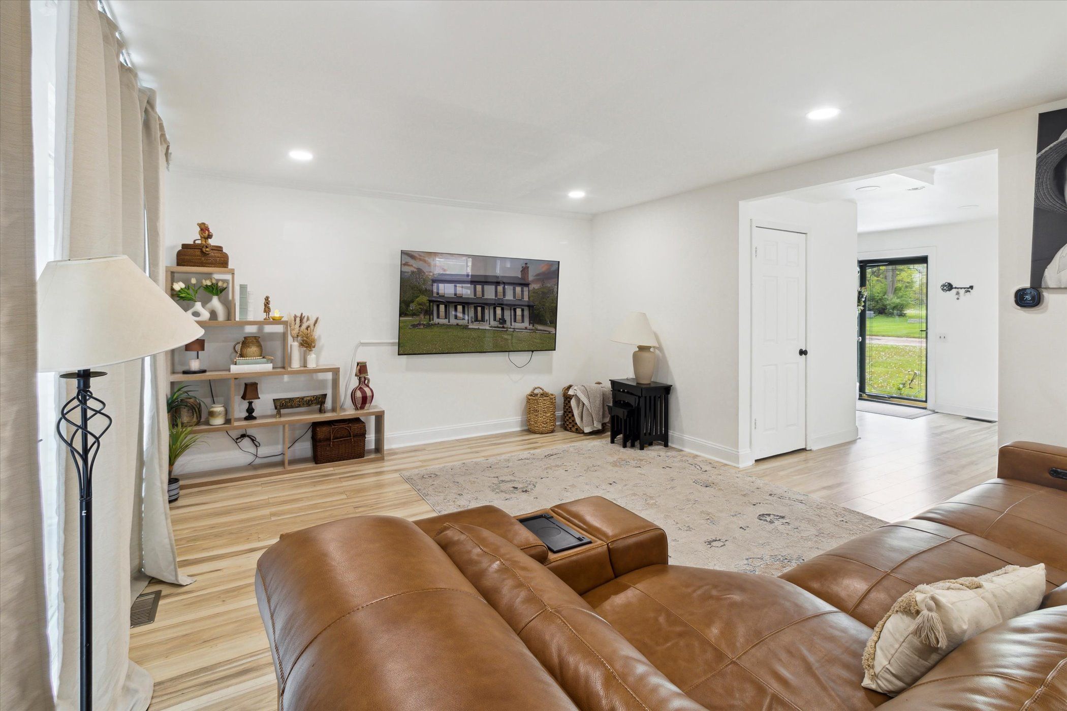 5242 CEDARHURST Drive