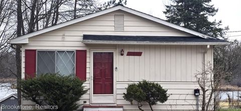 11920 Maxfield Boulevard Hartland Township MI 48353