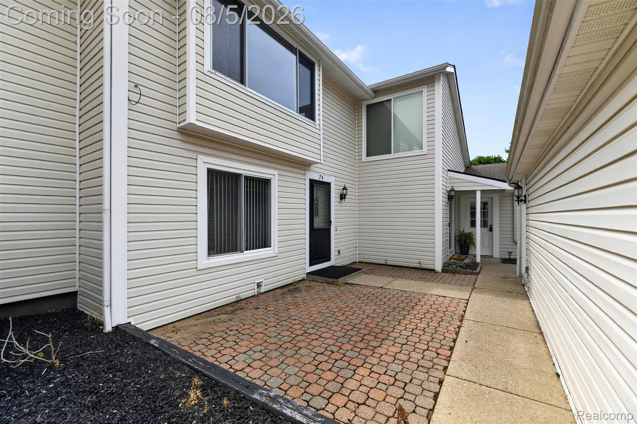 75 Oxford Oaks Drive 75