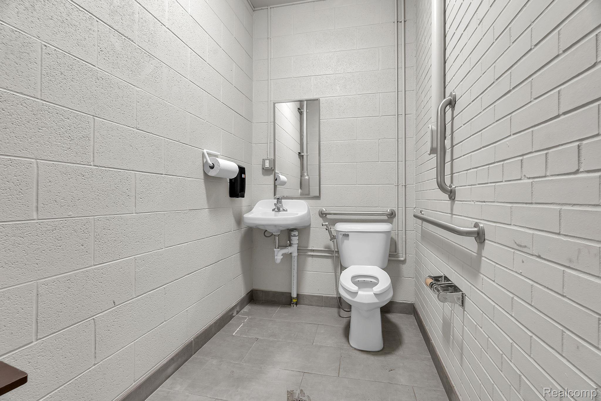 23341 Ford Rd Suite B