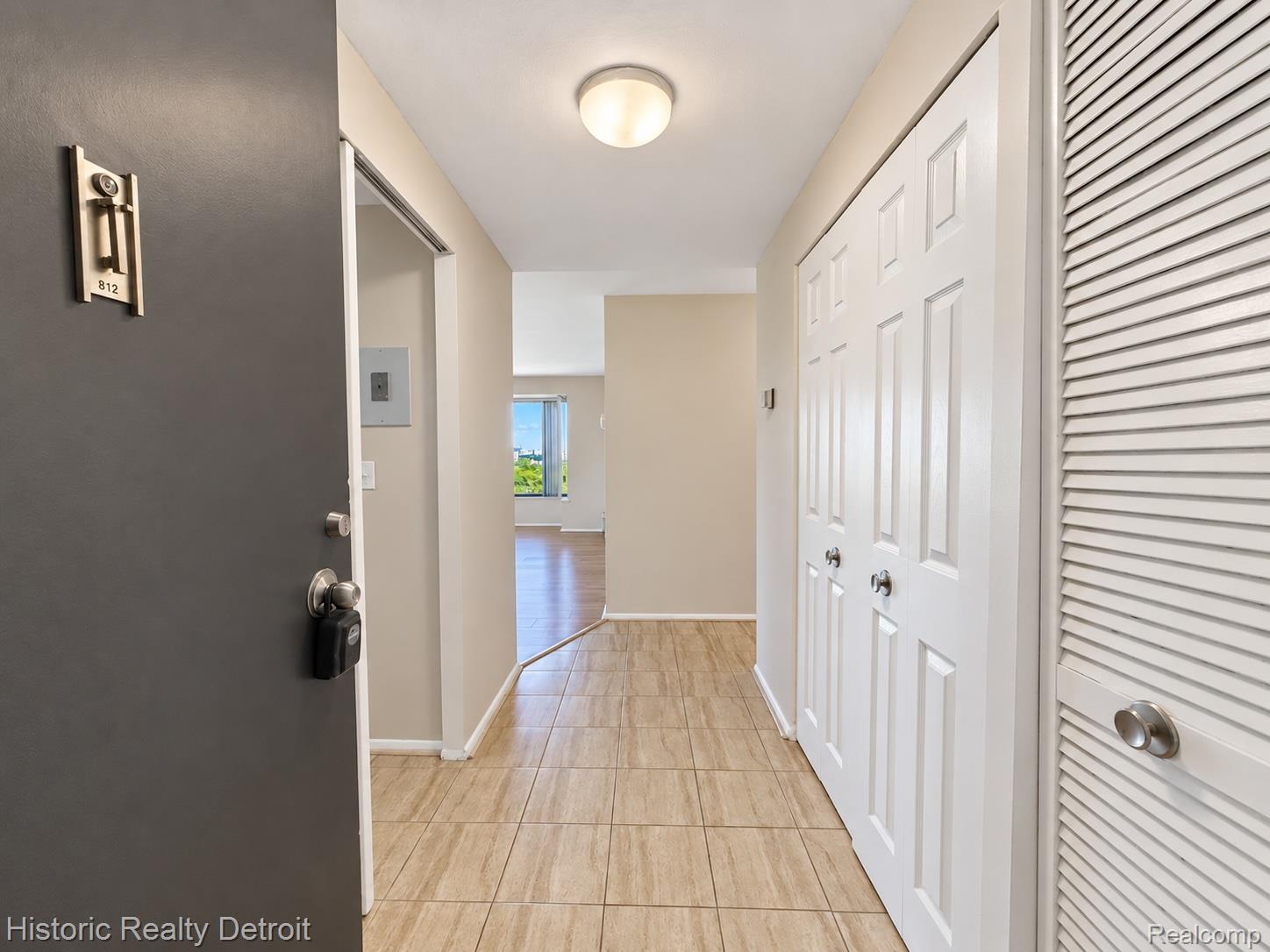 1300 E Lafayette 812
