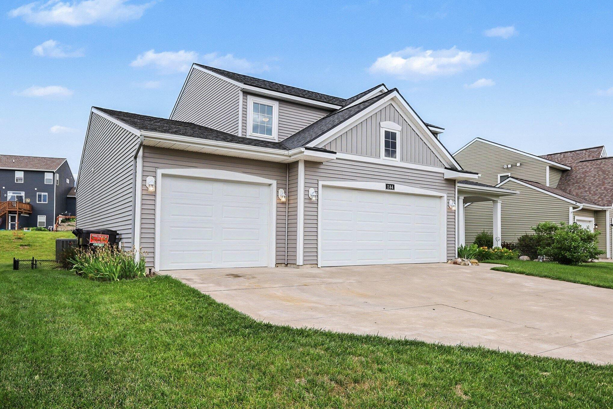 1144 Cobblestone Way Drive SE