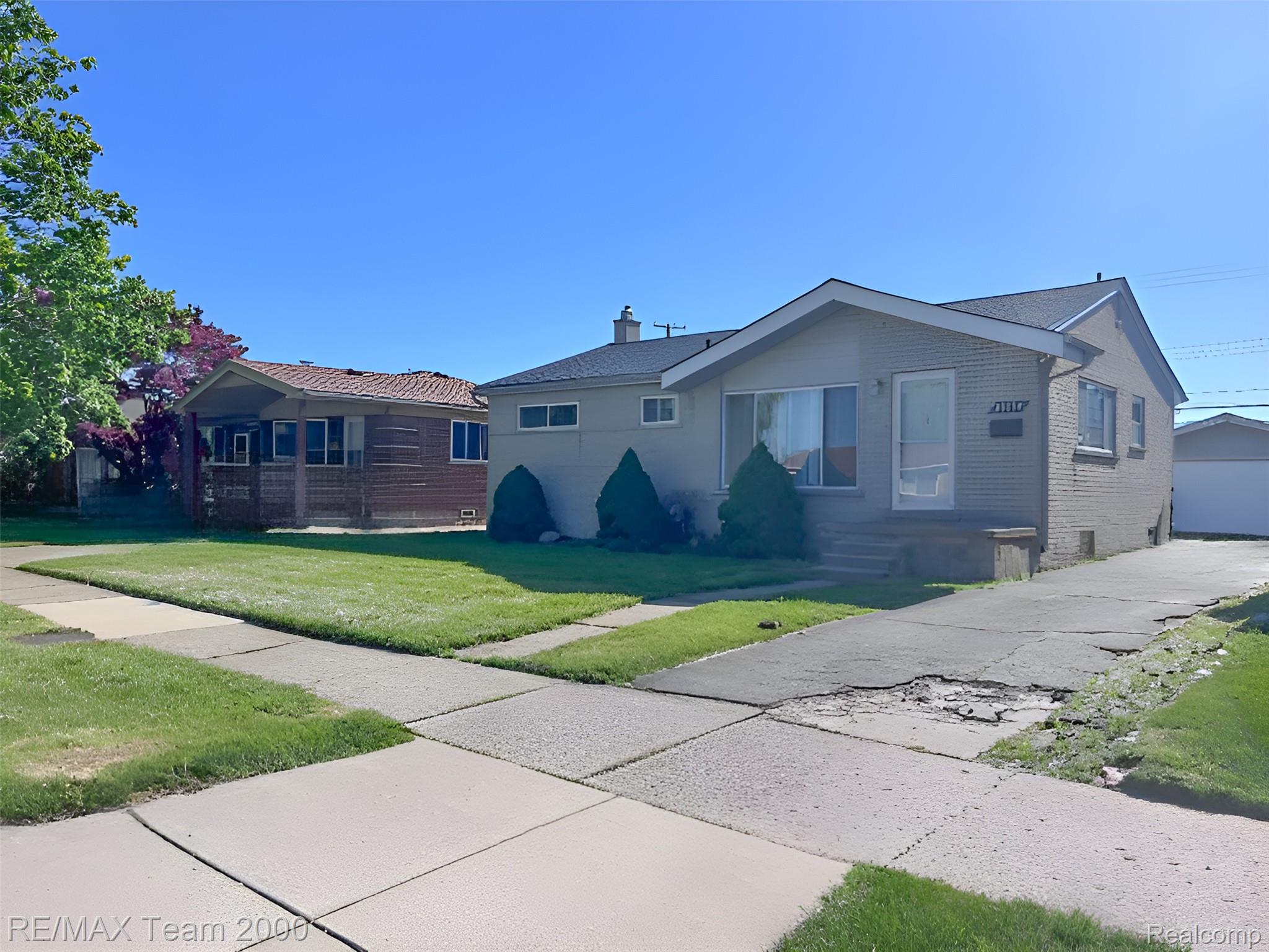 25154 Huron Street
