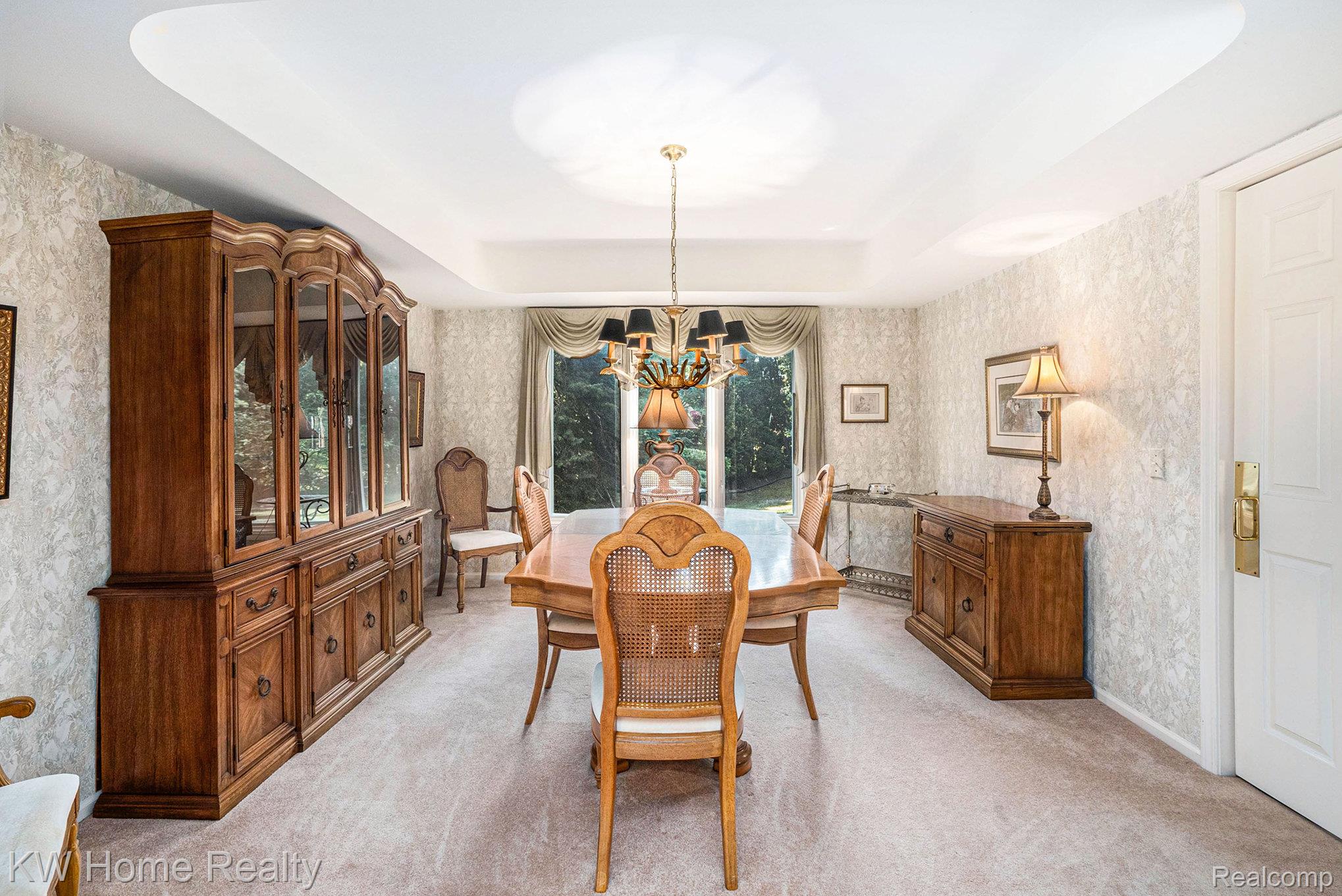 1583 Greenwich Drive
