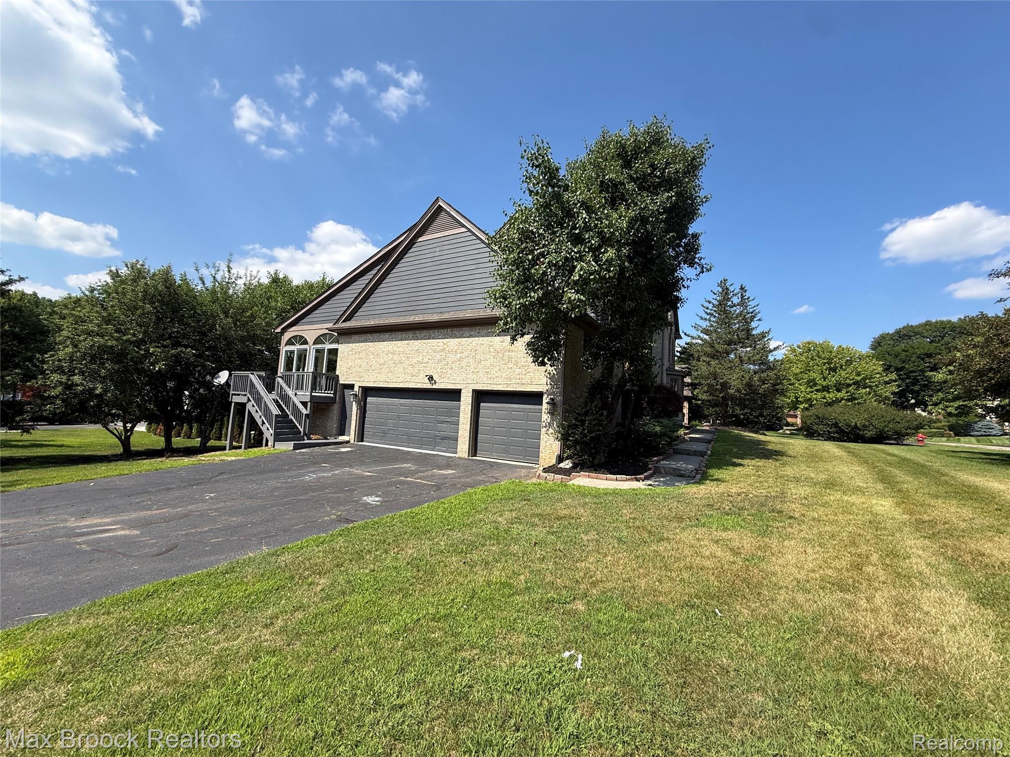 3382 Long Meadow Court