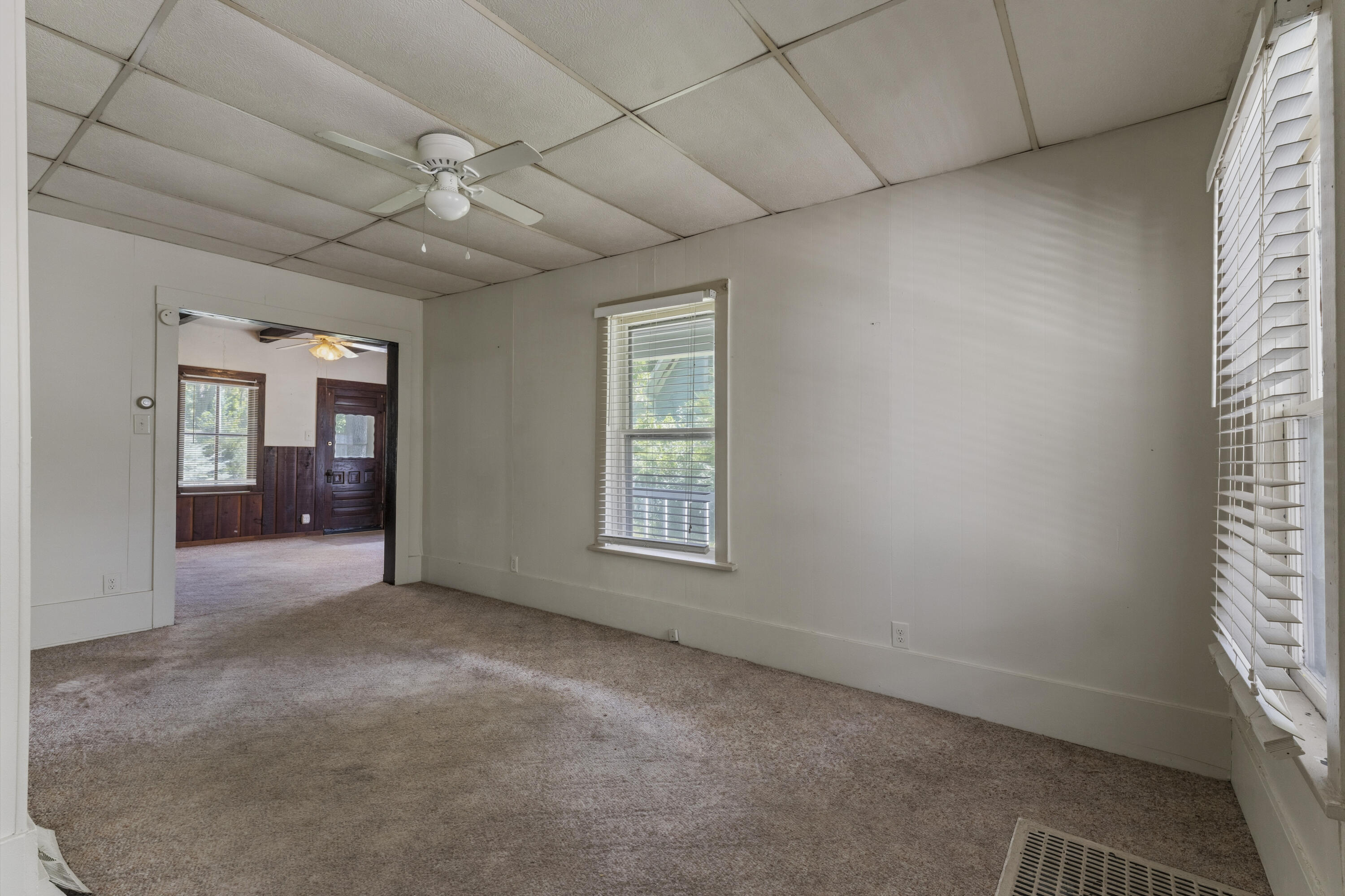 319 S 5th Street