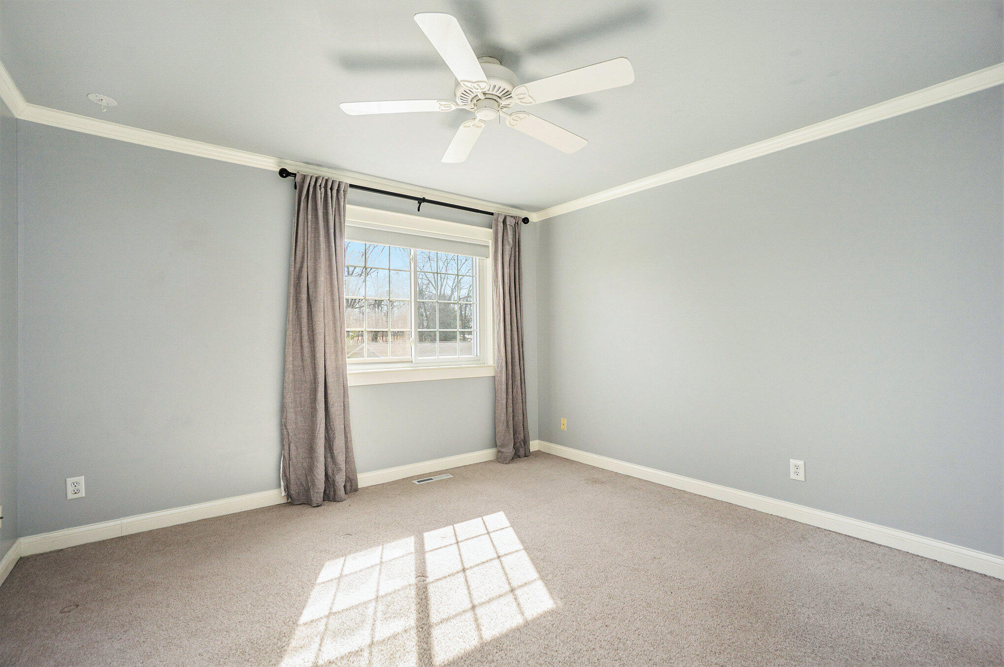 Portage City, Michigan 49024, United States, 3 Bedrooms Bedrooms, ,3 BathroomsBathrooms,Residential,Active,224201