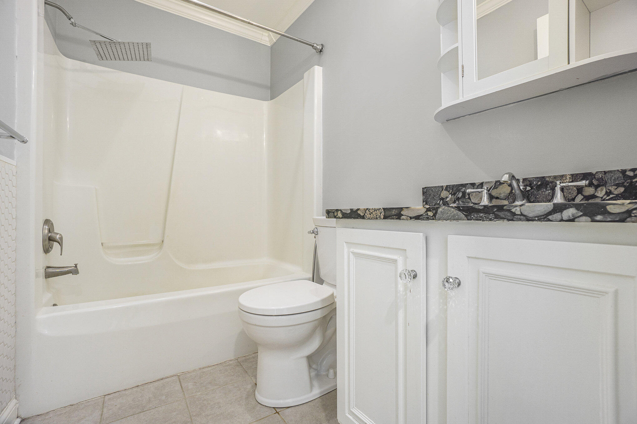 Portage City, Michigan 49024, United States, 3 Bedrooms Bedrooms, ,3 BathroomsBathrooms,Residential,Active,224201