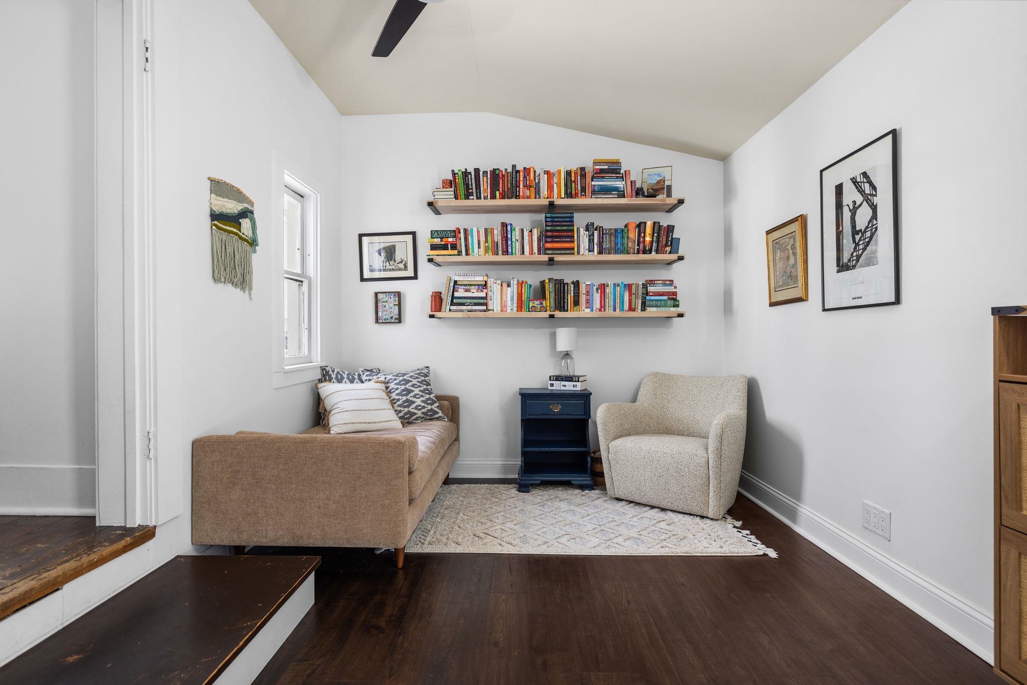 3038 Sullivan Street