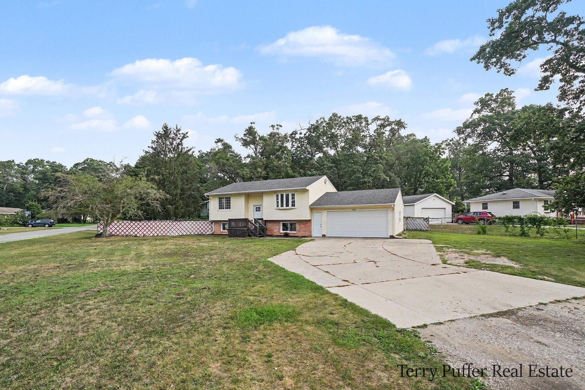3942 Hall Road