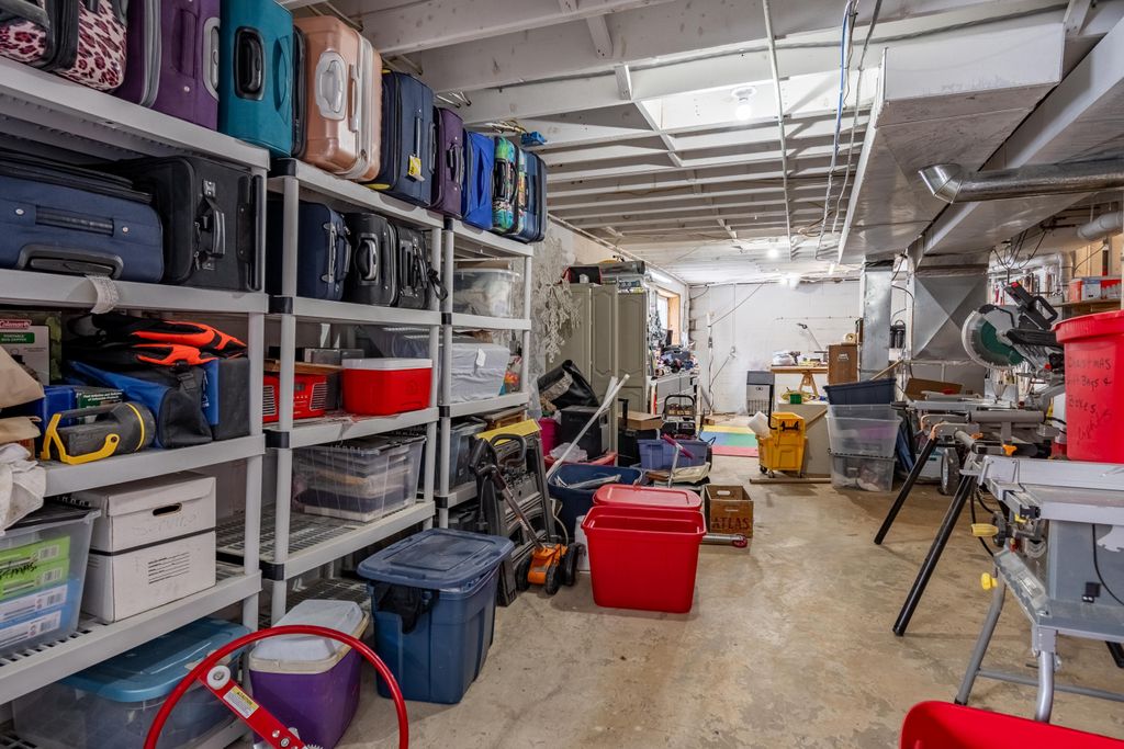 listing image 44