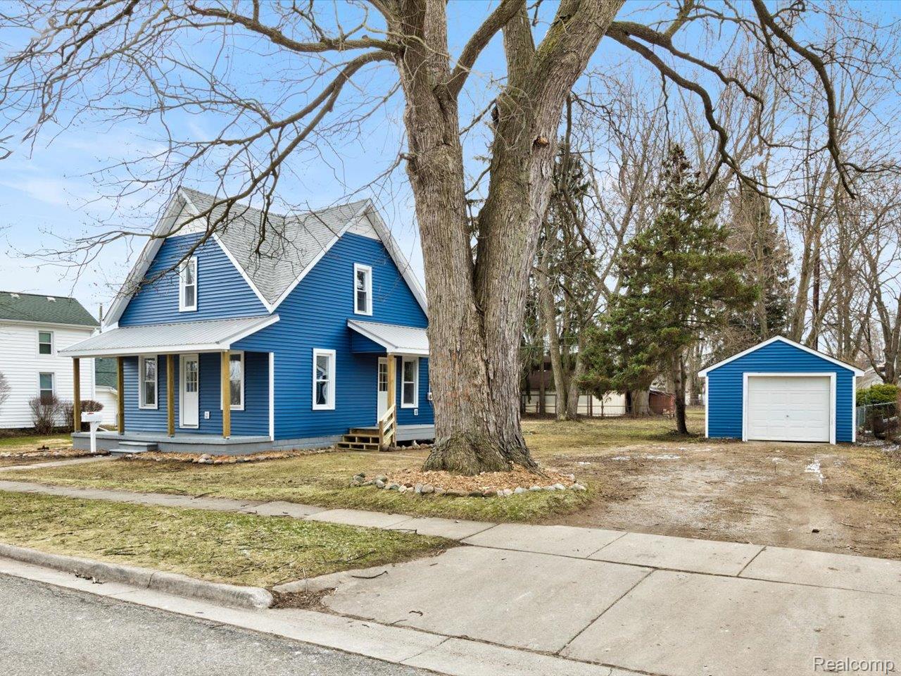 35930 Washington Street