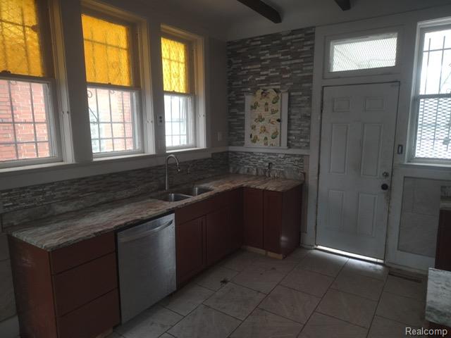 1553 W Boston Boulevard