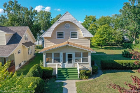 Tiny photo for 3003 North Boulevard, Port Huron City, MI 48060 (MLS # 20261069347)