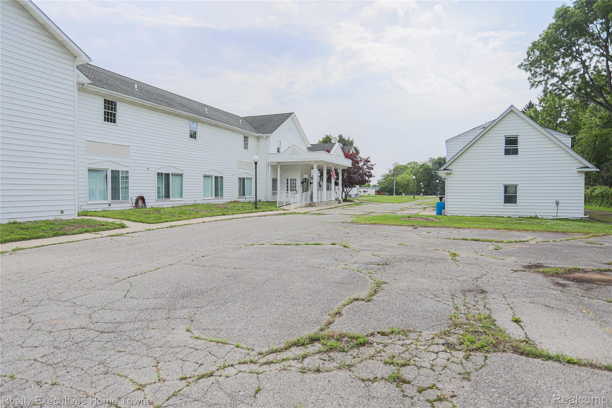 9334 River Road
