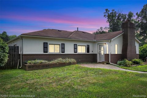 32671 Cadillac Street Farmington Hills City MI 48336