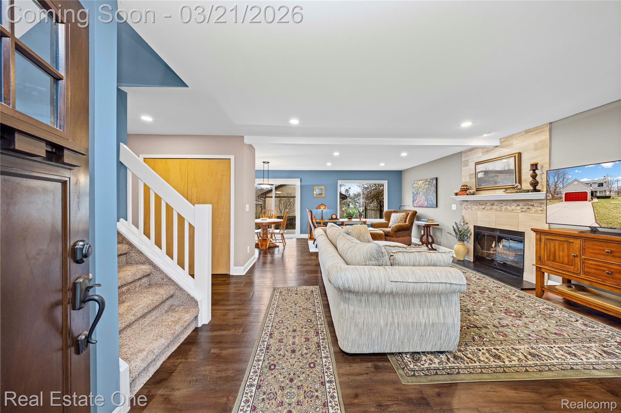 1065 Round Lake Road