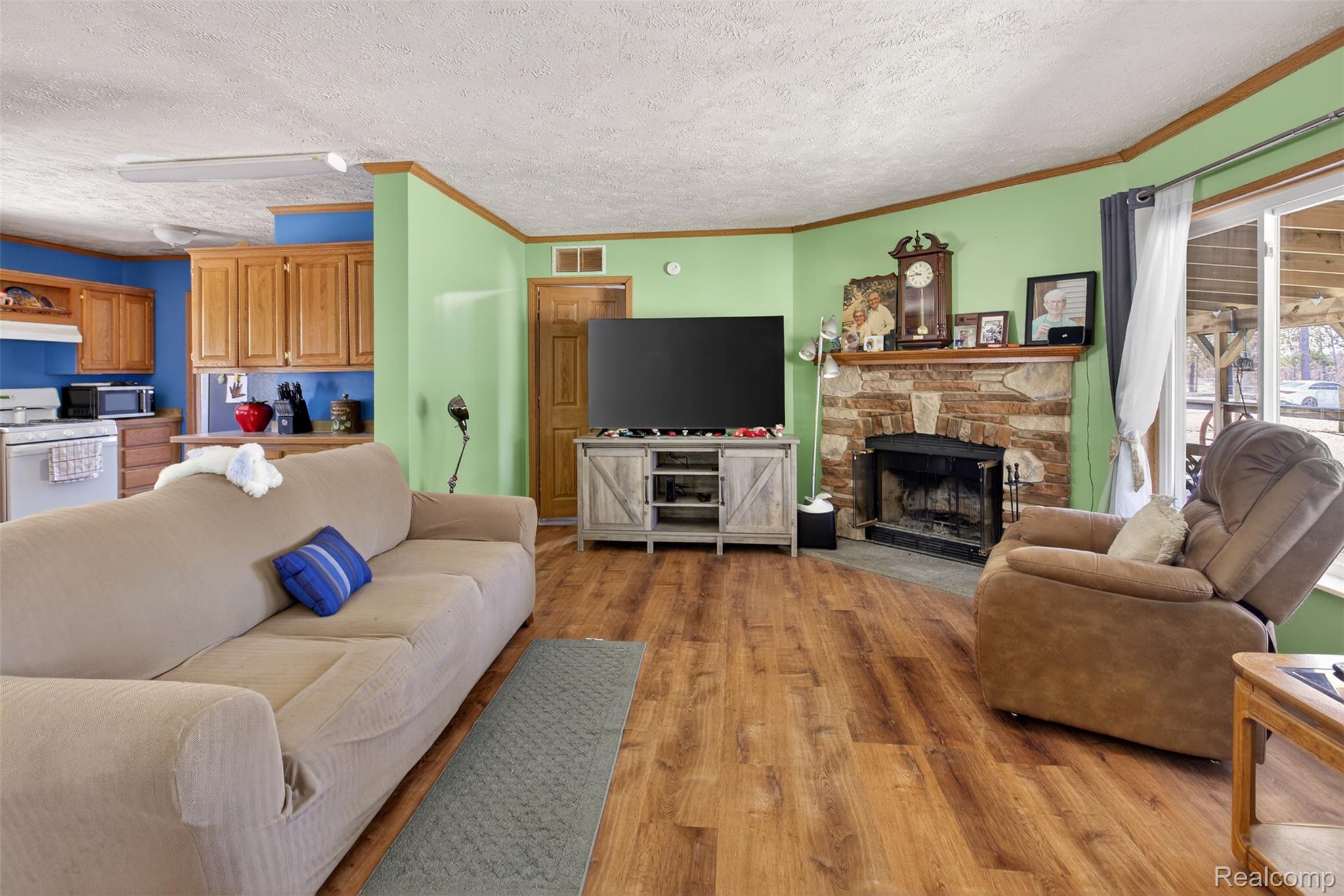 5675 Union Corners