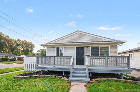 Photo for 19656 Gaynon Drive