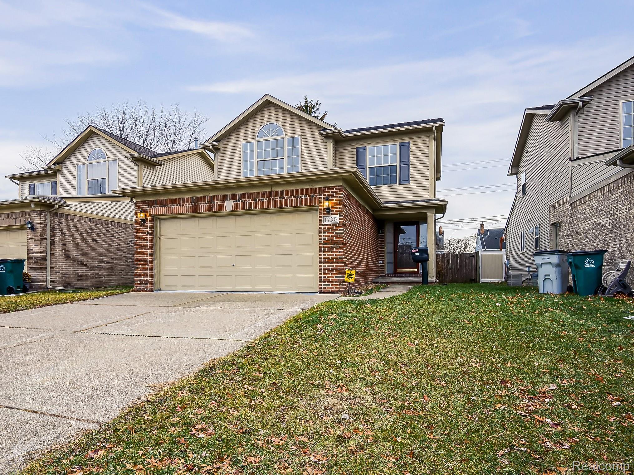 1730 E Woodruff Avenue