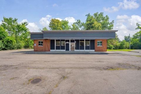 29375 W 10 Mile Road Farmington Hills City MI 48336