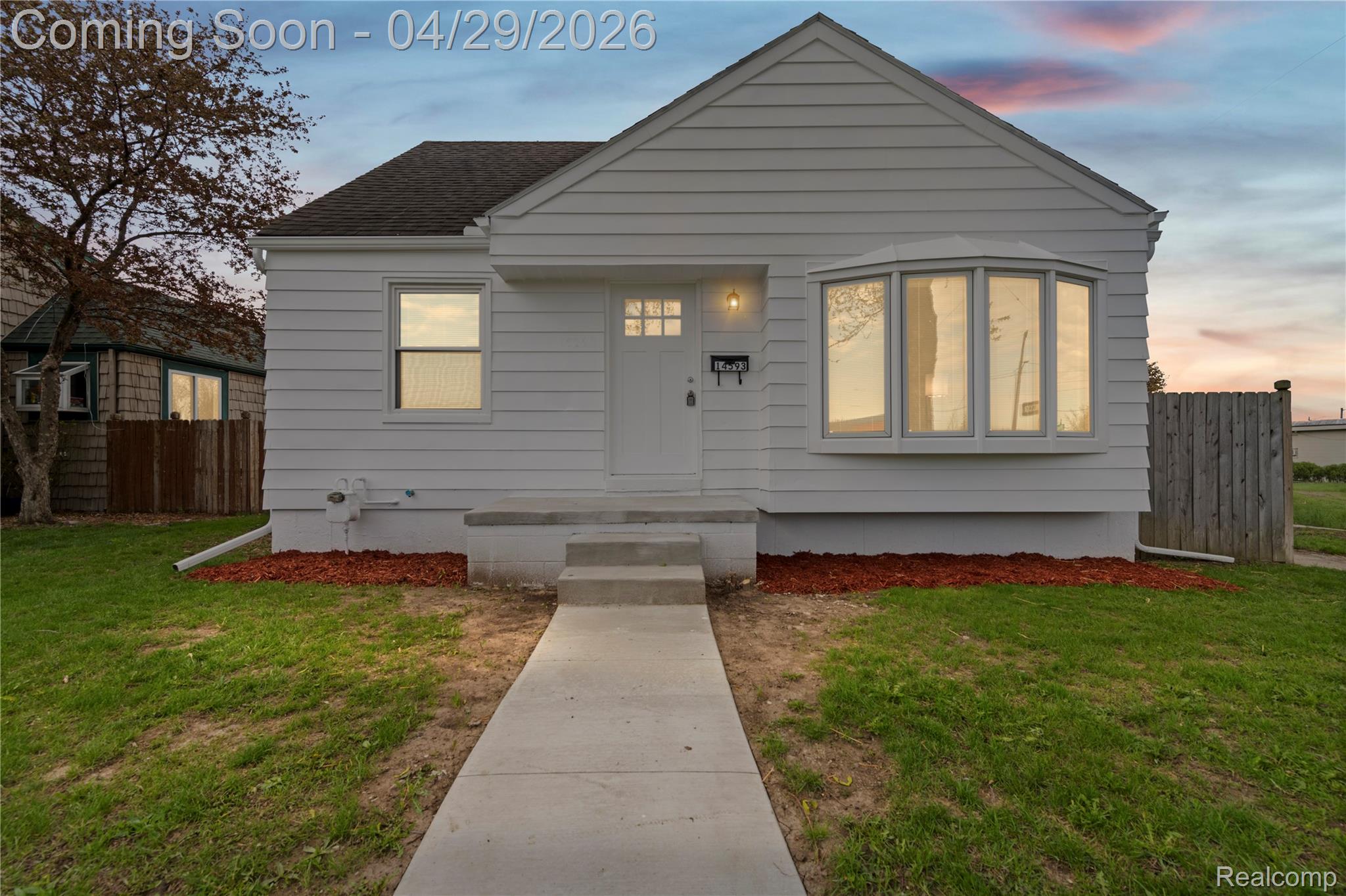 14593 Superior Street