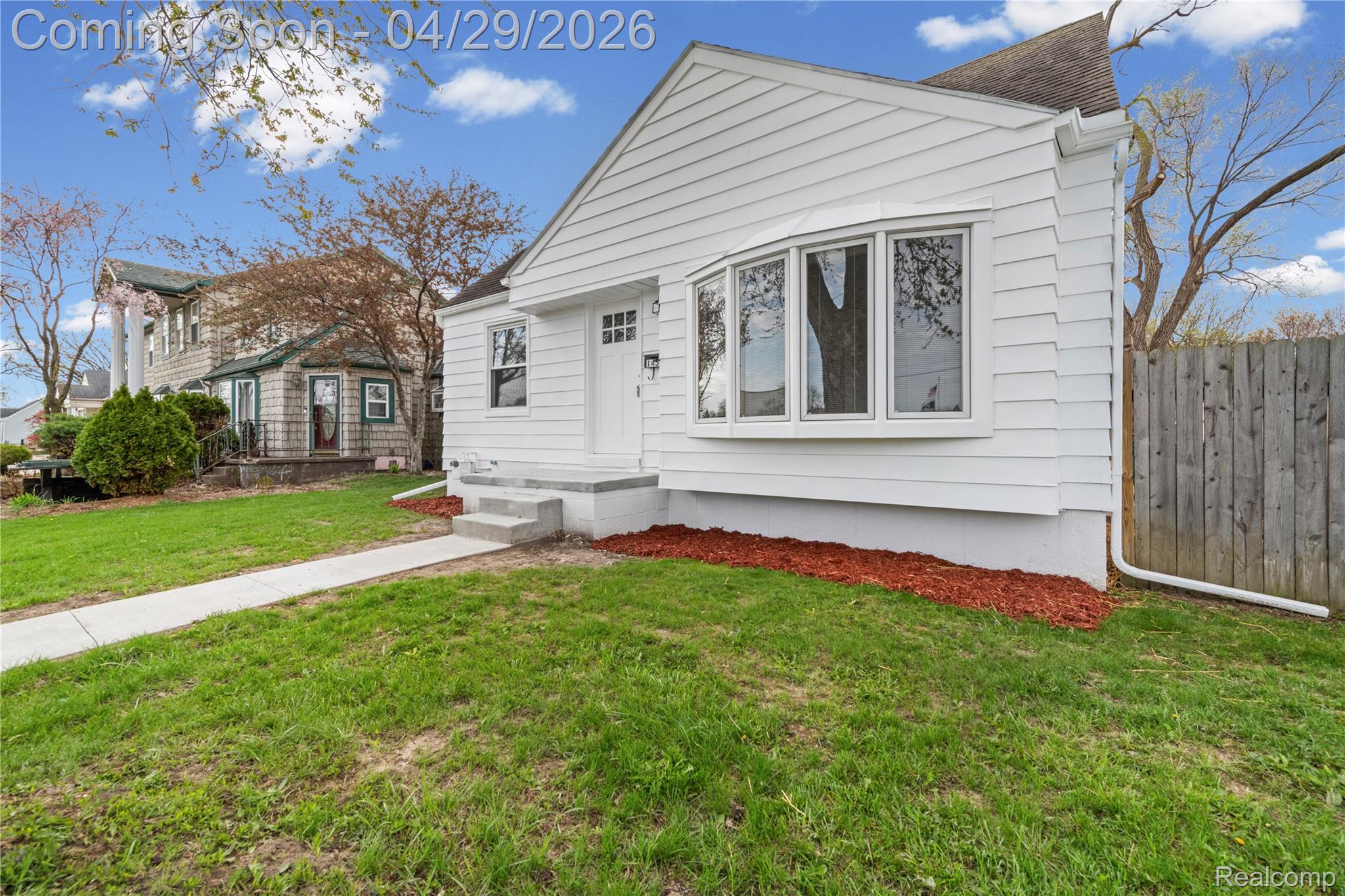 14593 Superior Street