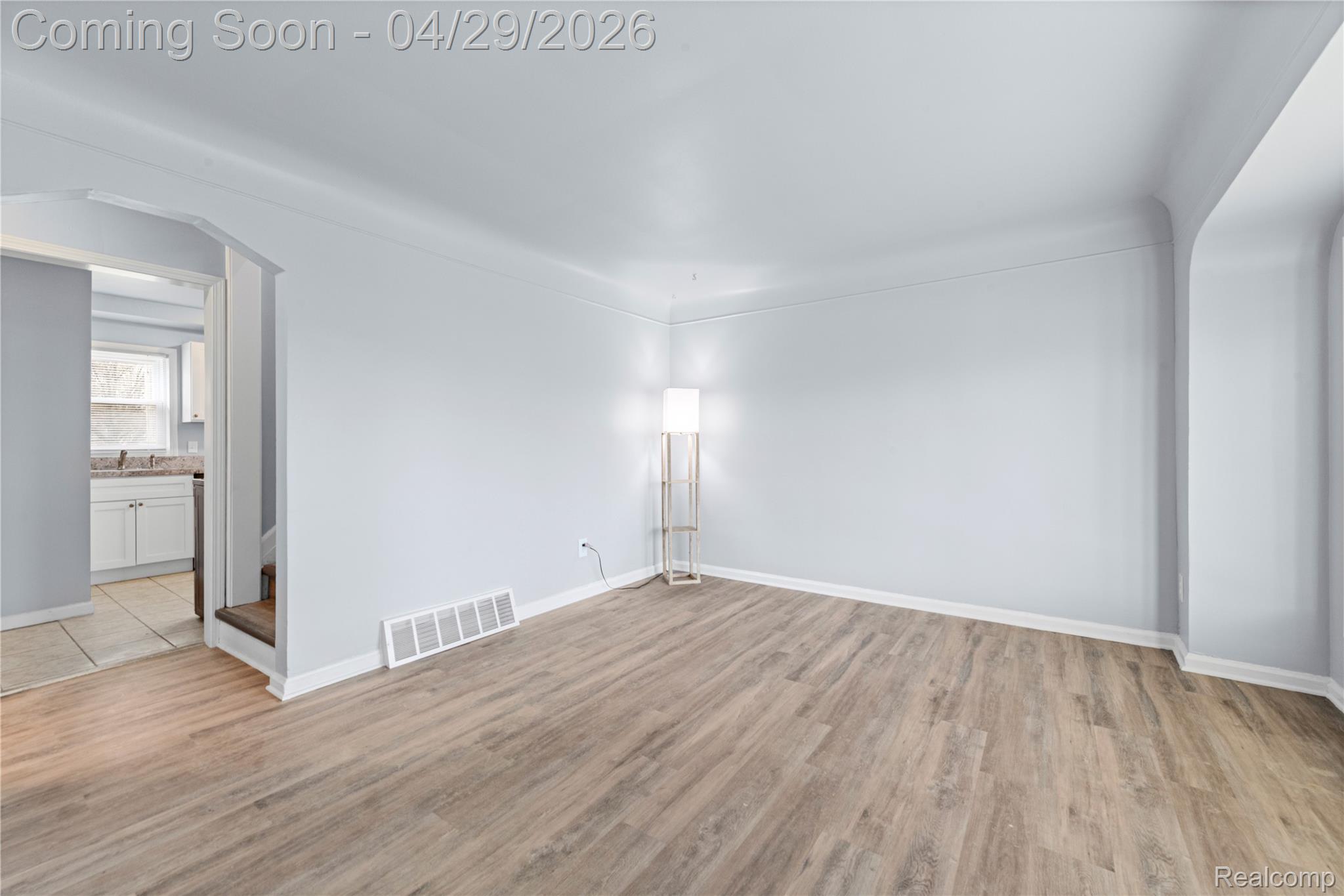 14593 Superior Street