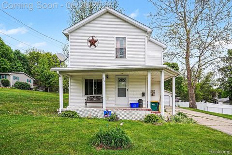 Photo of 324 George Street, Flushing City, MI 48433 (MLS # 20261036177)