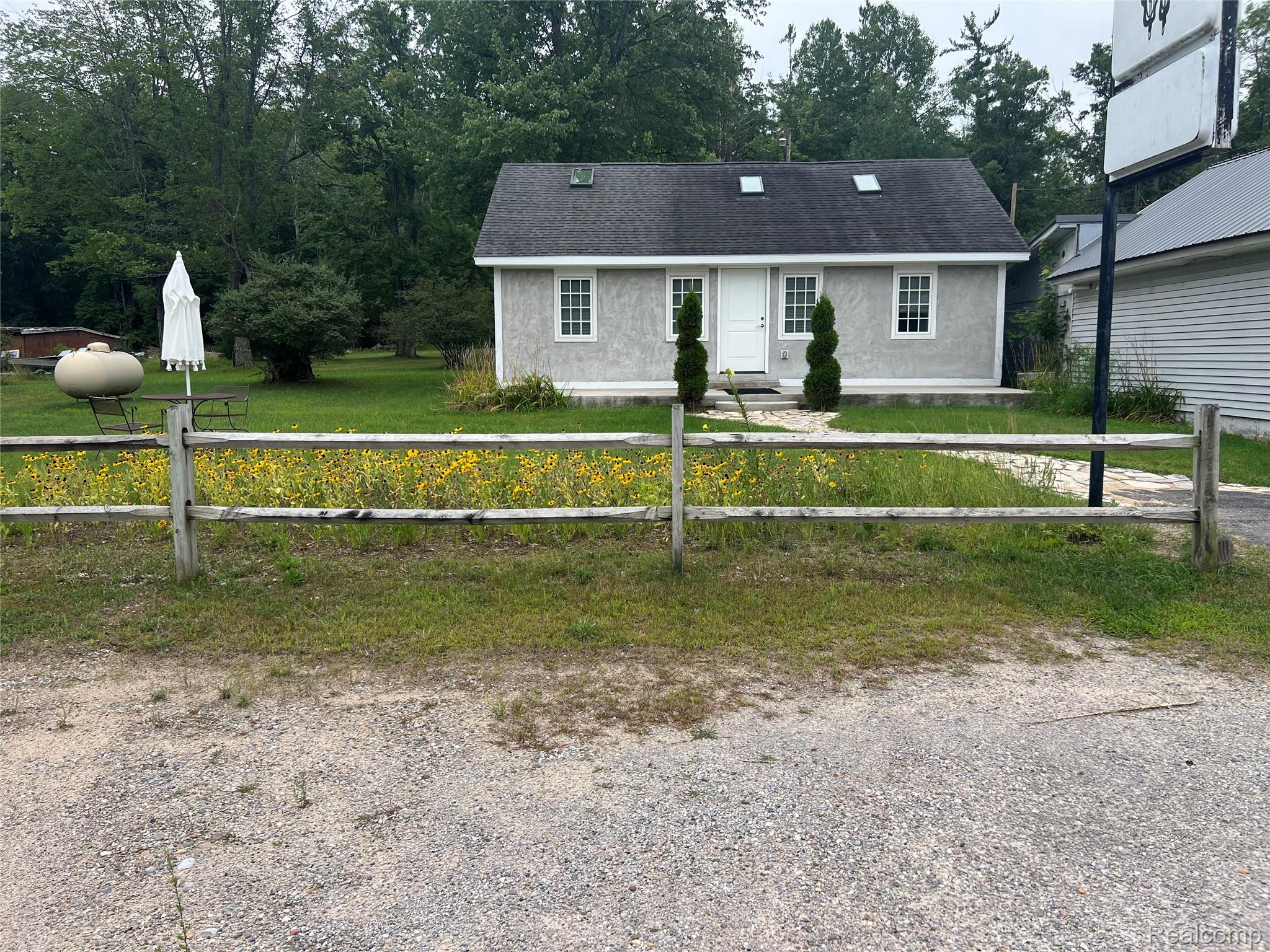 2163 Ryno Road