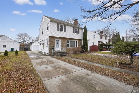 609 Everett Drive Lansing City MI 48915