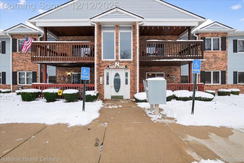 1509 Shoemaker Drive Westland City MI 48185