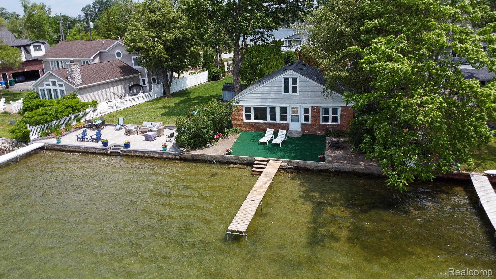 8691 Cooley Lake Road