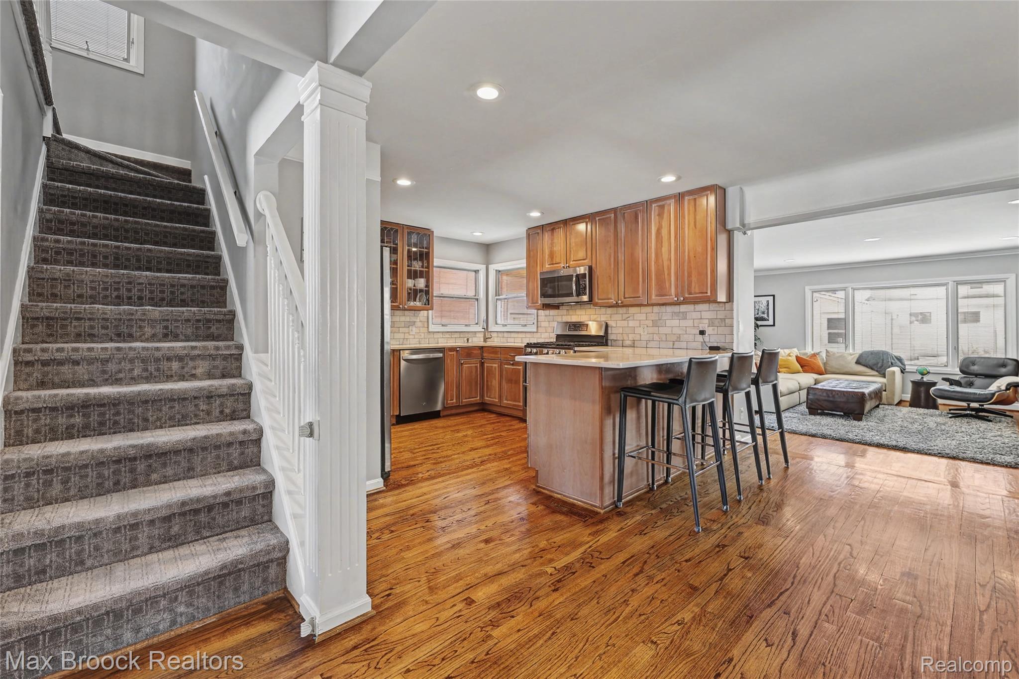 1592 Washington Boulevard