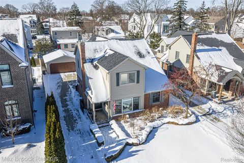 1592 Washington Boulevard Birmingham City MI 48009