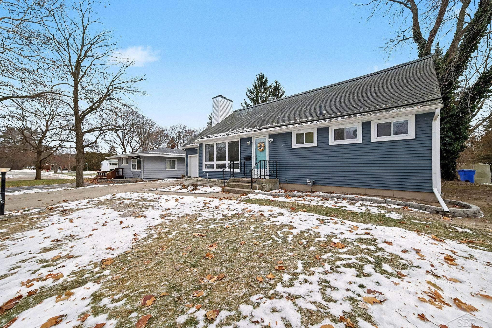 305 Sandy Ridge Court