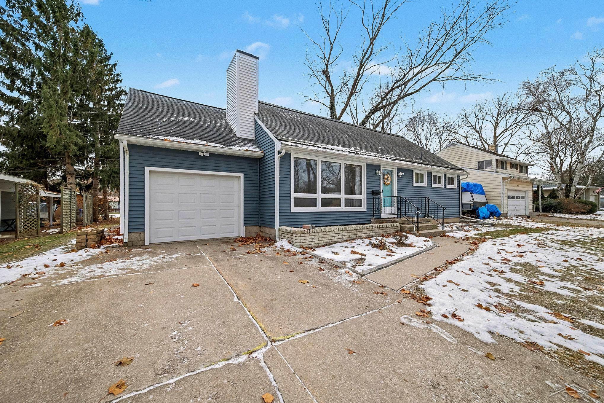 305 Sandy Ridge Court