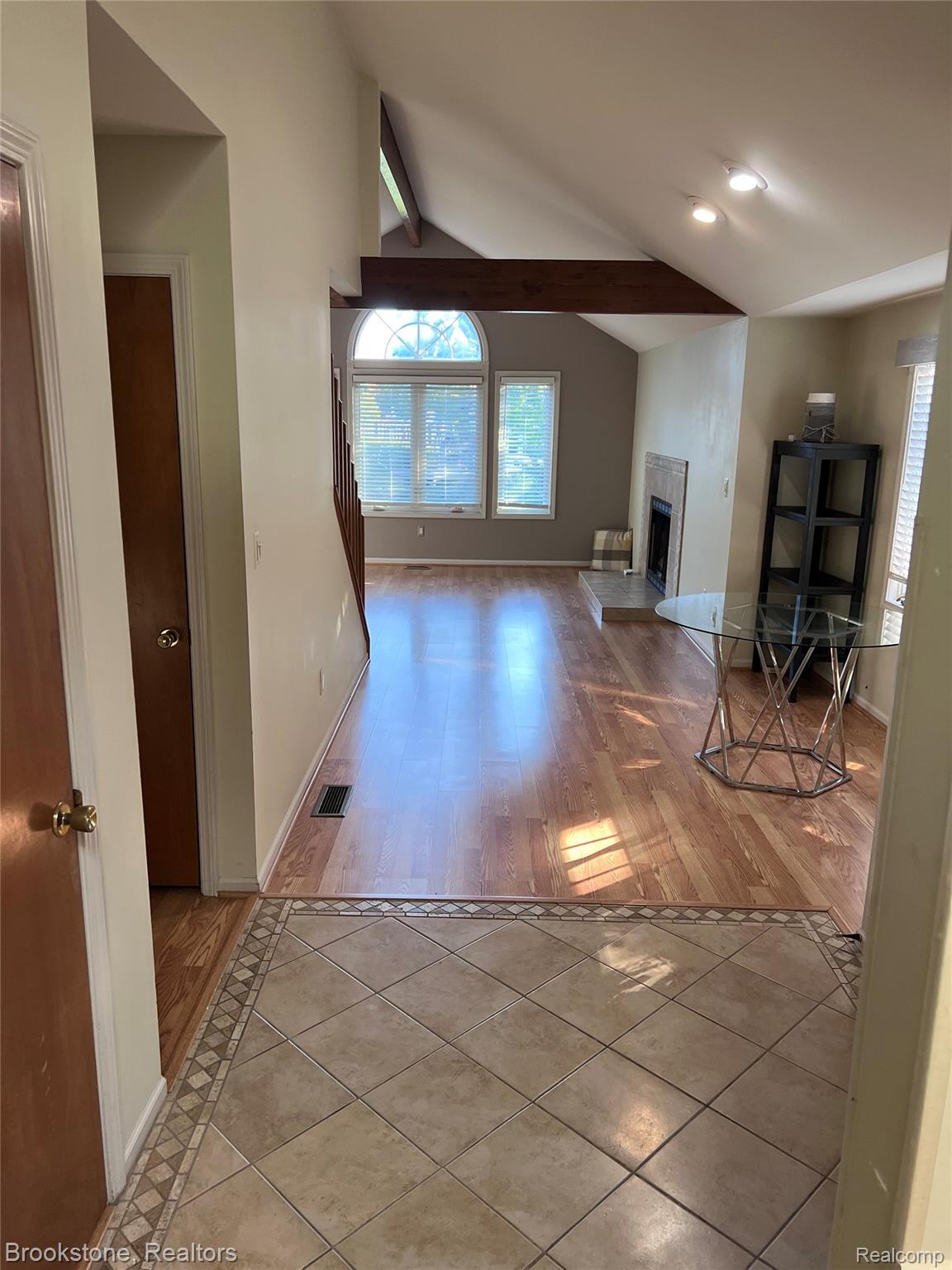 473 Village Oaks Court