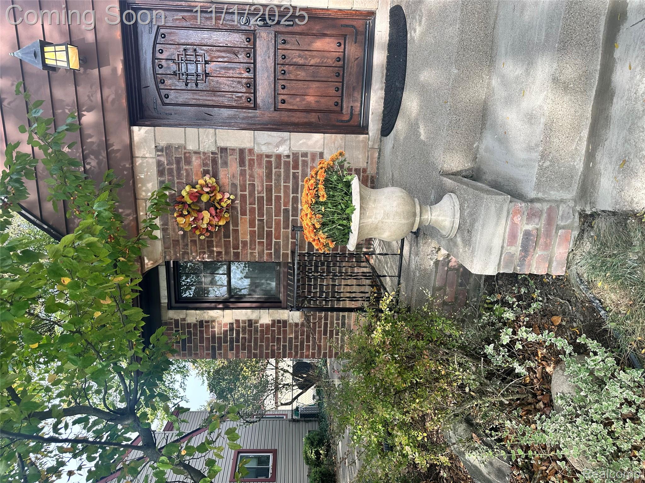 522 W Lincoln Street