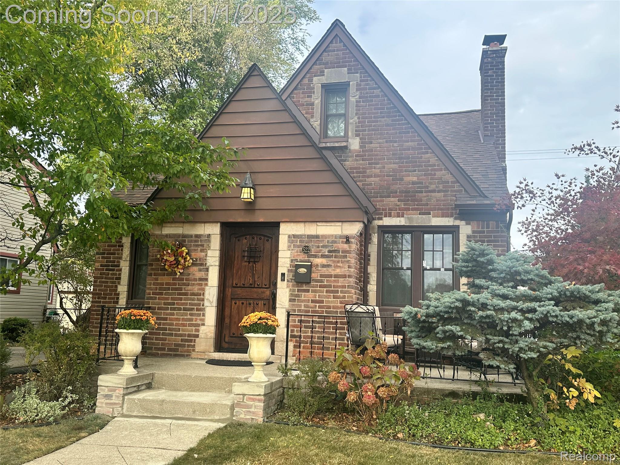 522 W Lincoln Street