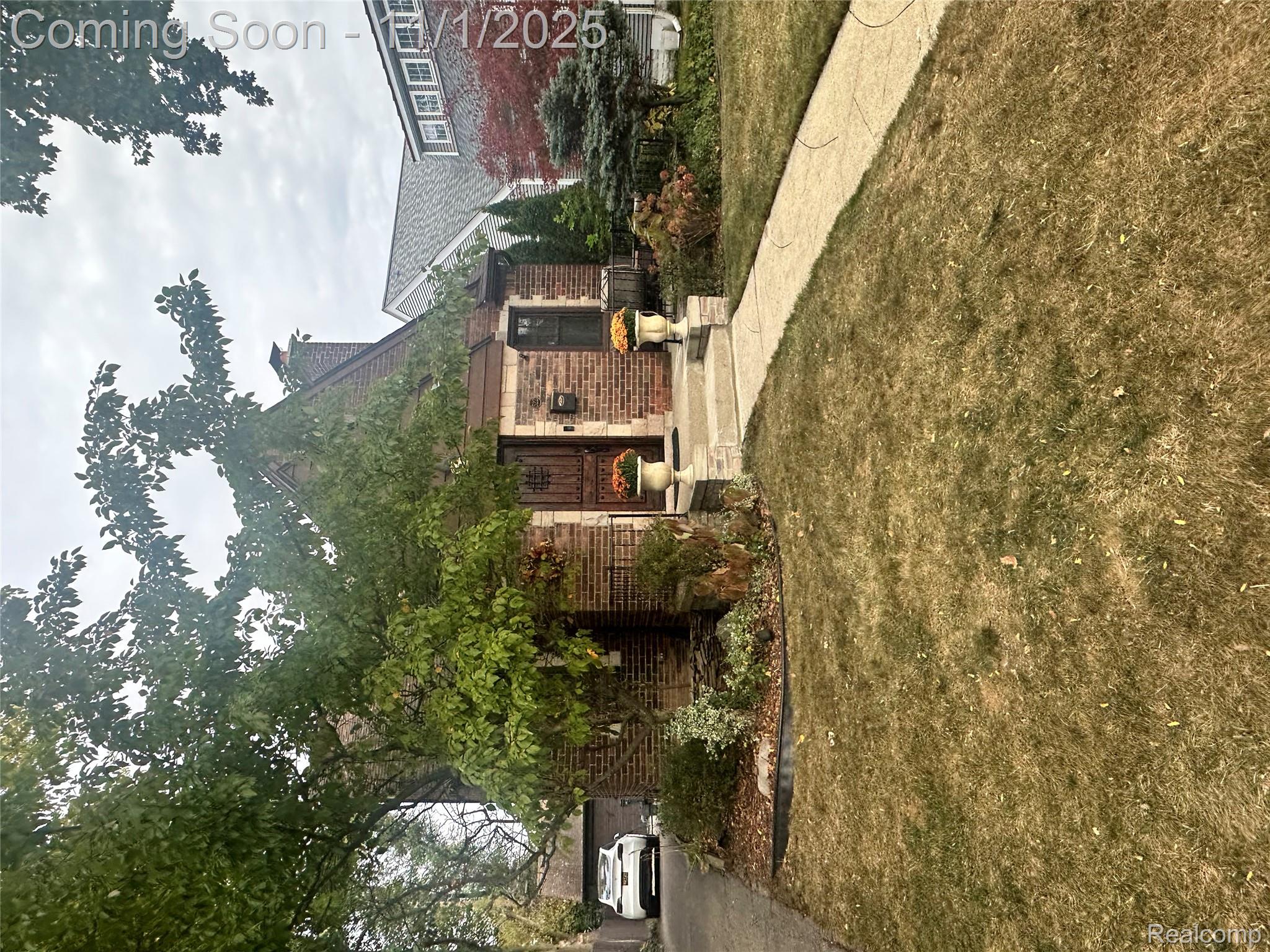 522 W Lincoln Street