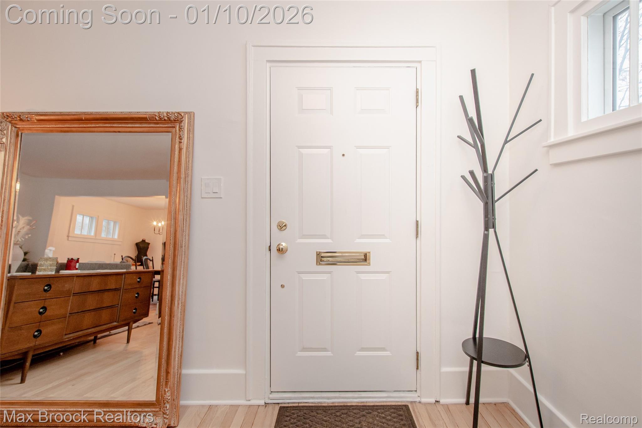 1100 N Altadena Avenue